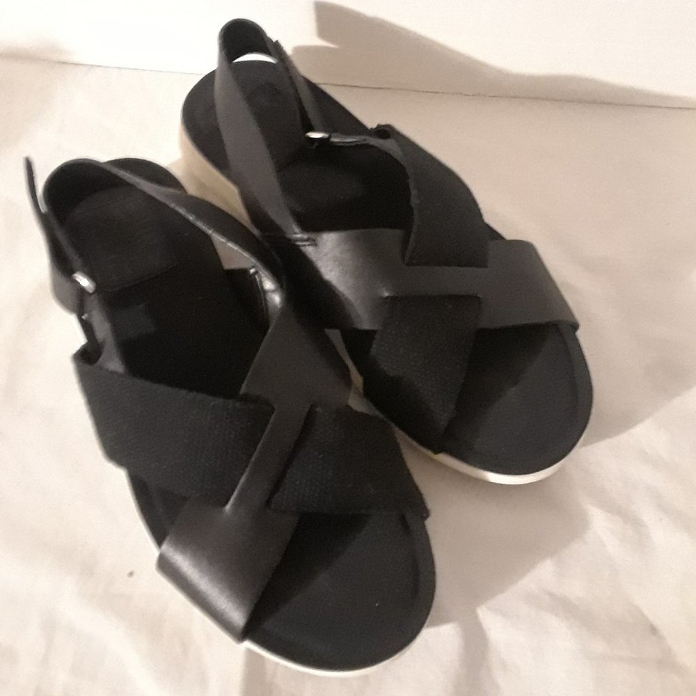 Naturalizer-Crisscross Sandal- Leather and Fabric-Black